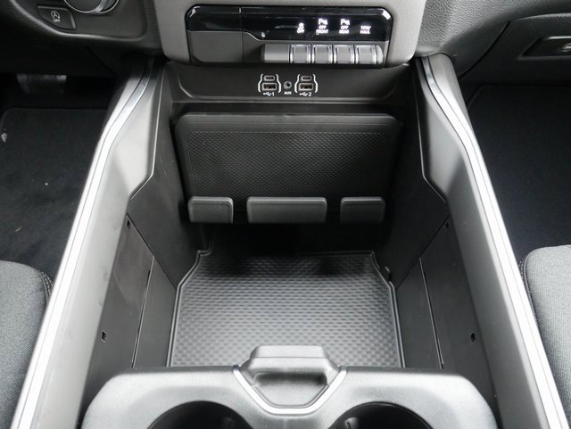 New 2026 RAM 1500 4x4 Crew Cab image 22