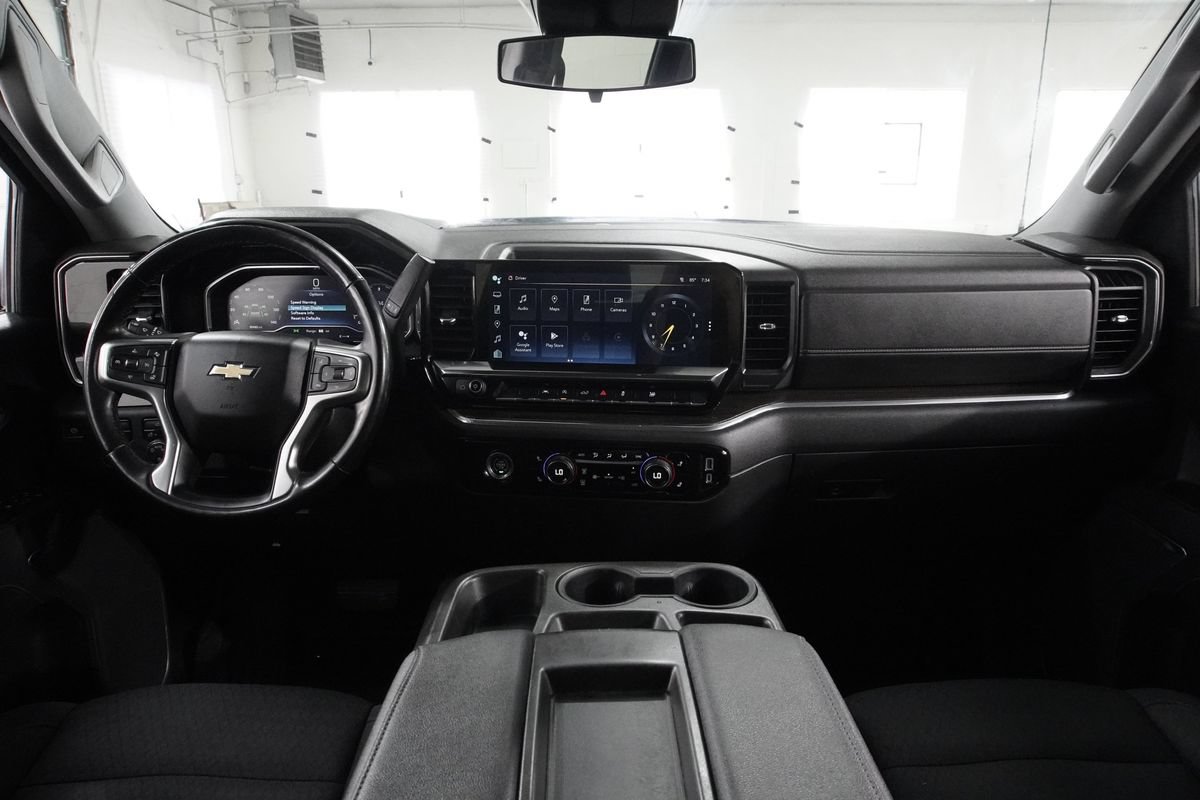 Used 2023 Chevrolet Silverado 1500 LT w/ Protection Package AWD/4WD image 12