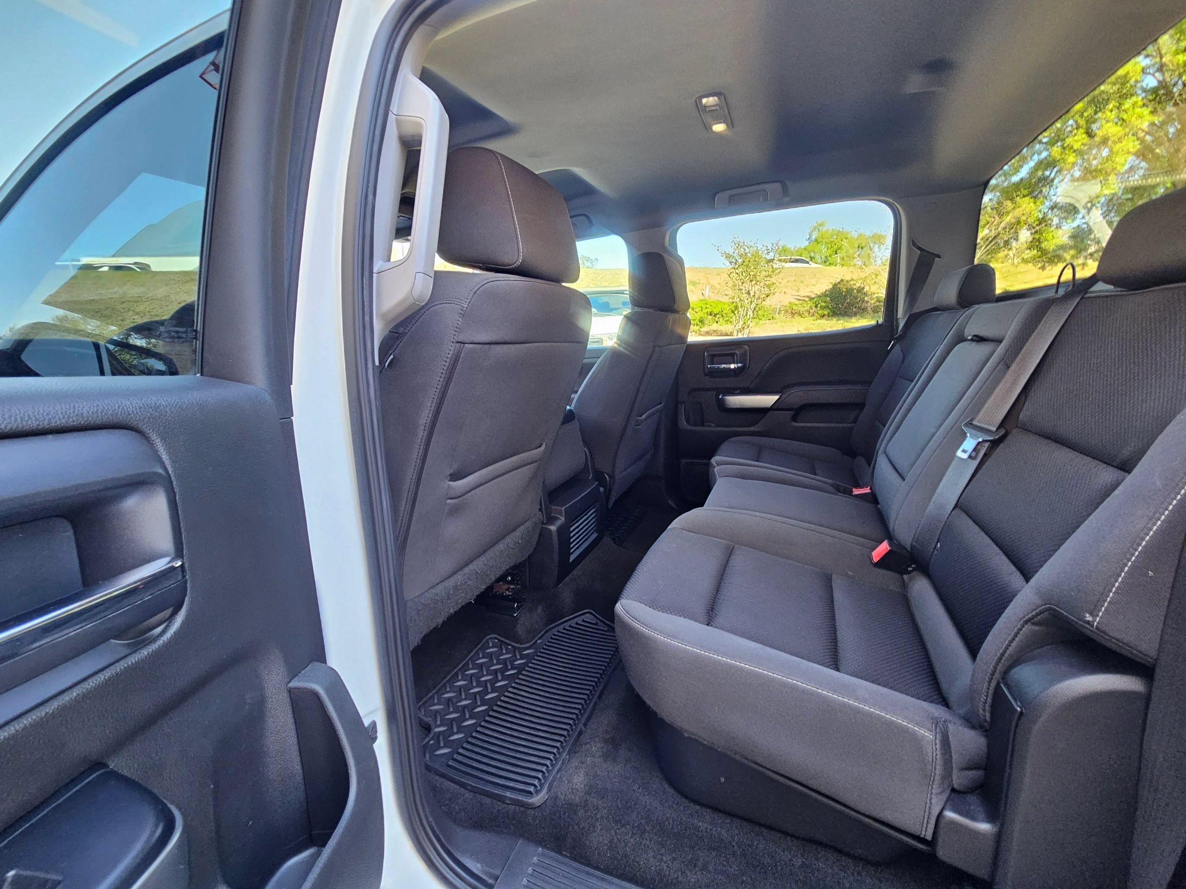 Used 2018 Chevrolet Silverado 1500 LT w/ LT Eassist Package RWD image 25