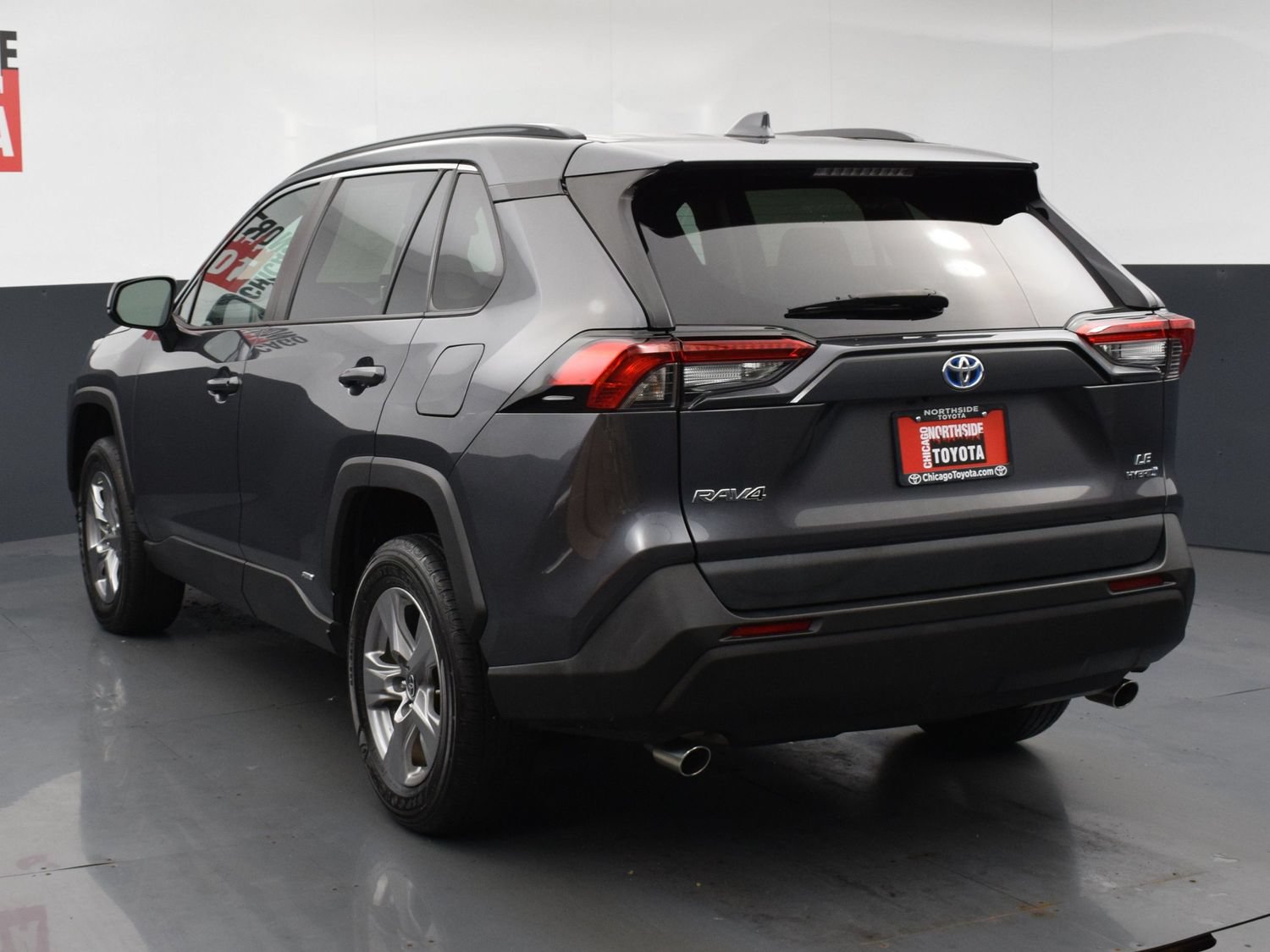 Used 2024 Toyota RAV4 LE AWD/4WD image 3