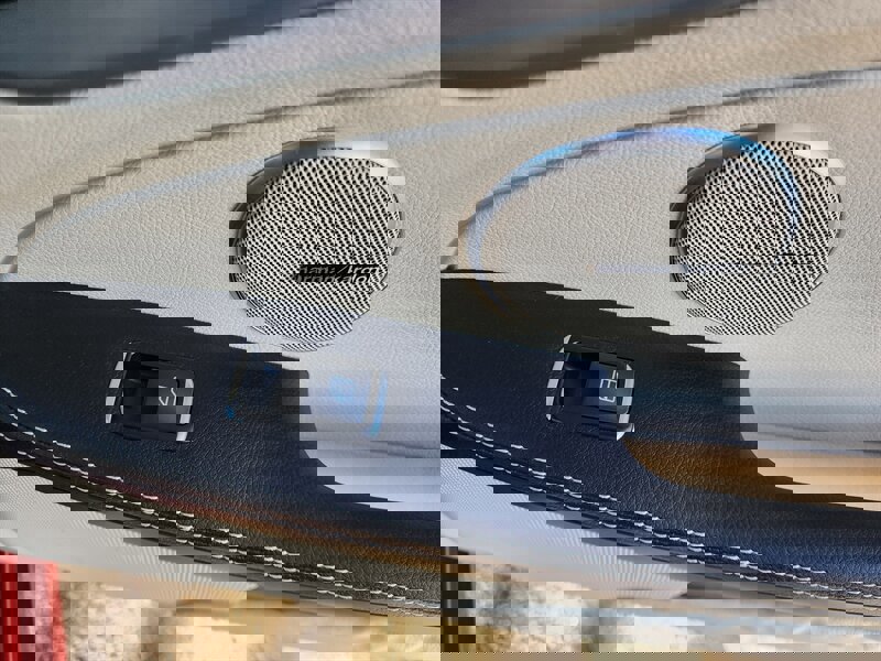 Used 2015 Mercedes-Benz SLK 250 w/ Premium Package image 72