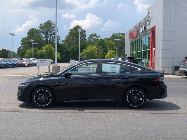 New 2026 Nissan Sentra SR w/ Floor Mat Package FWD image 6