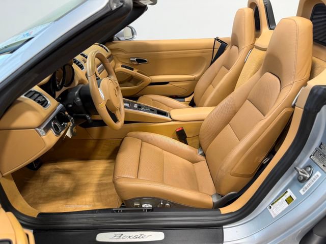 Used 2015 Porsche Boxster RWD image 21