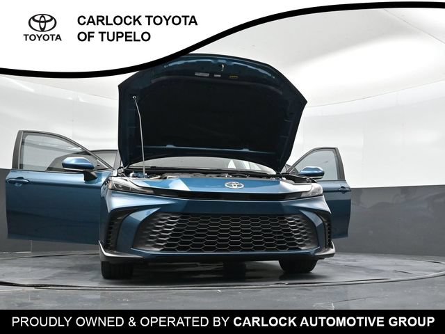 Used 2025 Toyota Camry SE FWD image 36