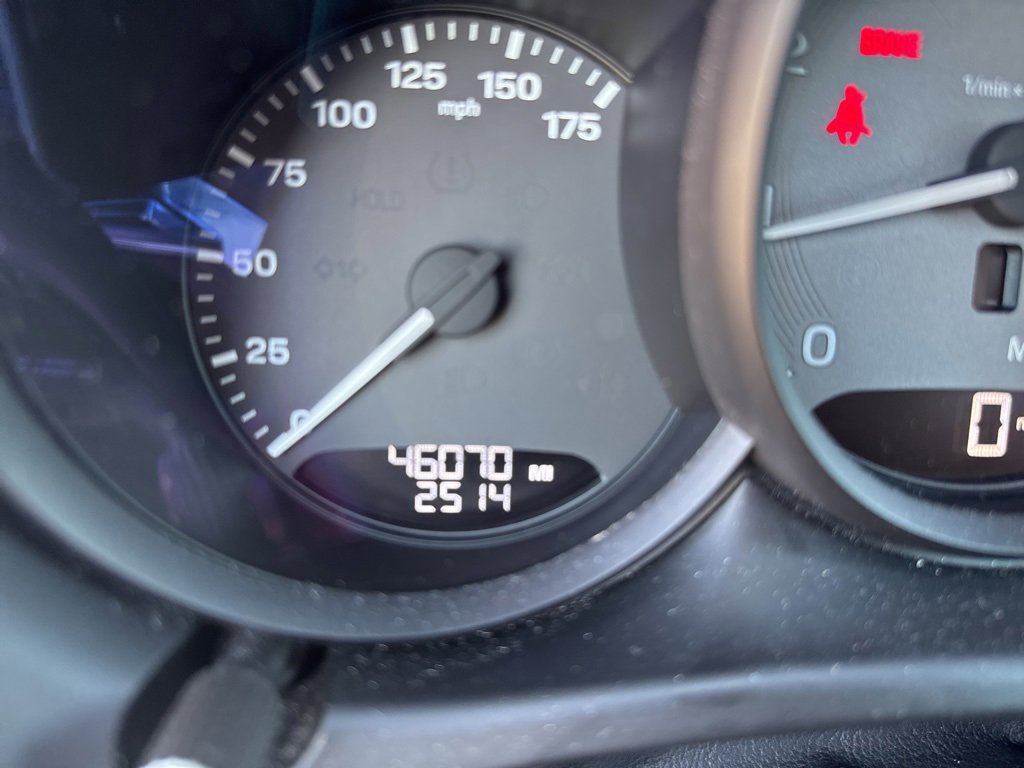 Used 2022 Porsche Macan S image 27