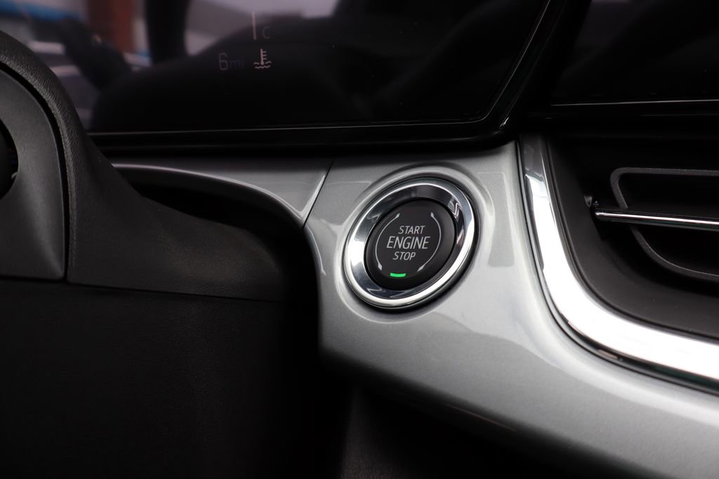 New 2025 Chevrolet Trax LT w/ Driver Confidence Package image 14