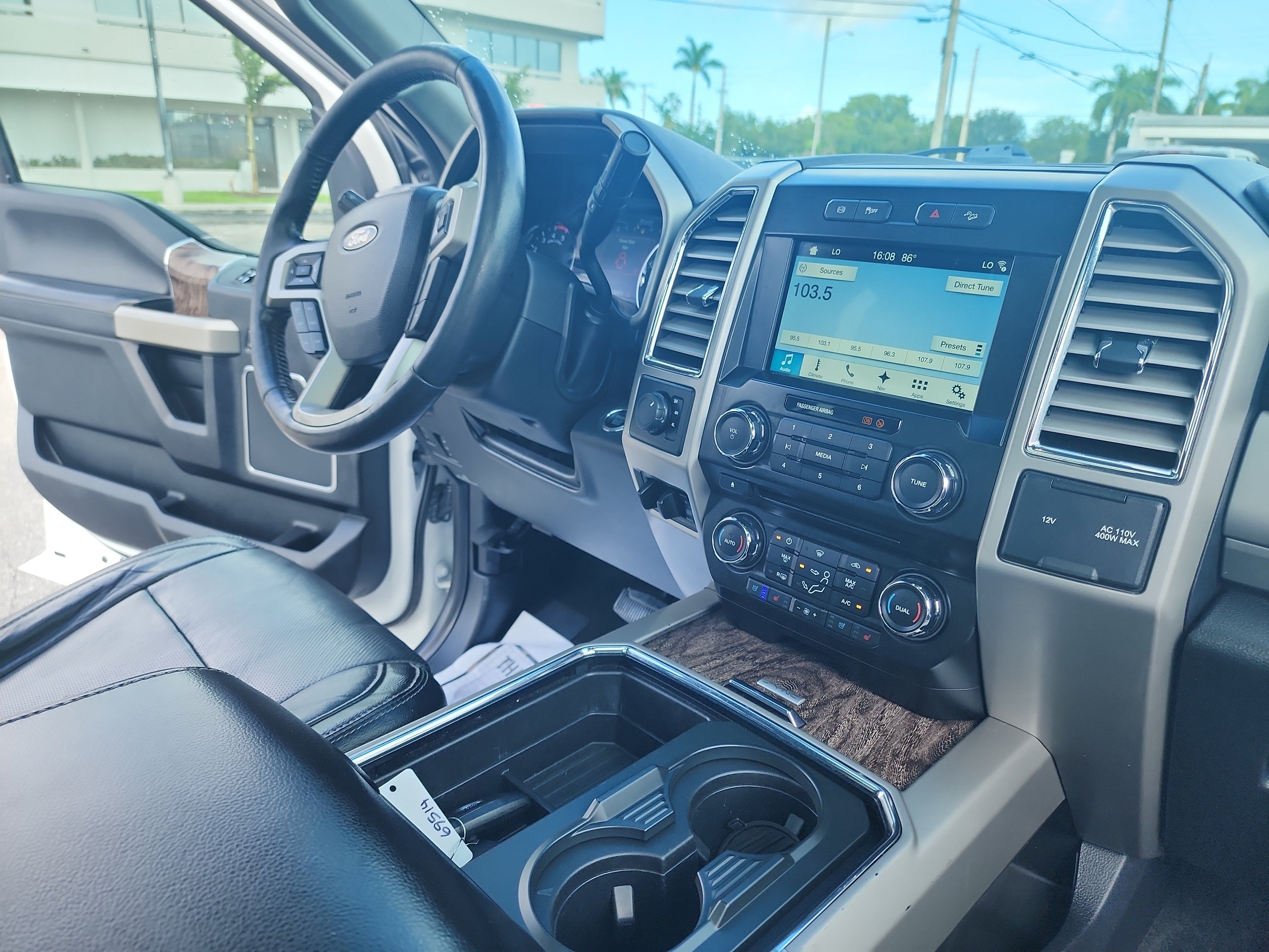 Used 2017 Ford F250 Lariat w/ Lariat Ultimate Package AWD/4WD image 30