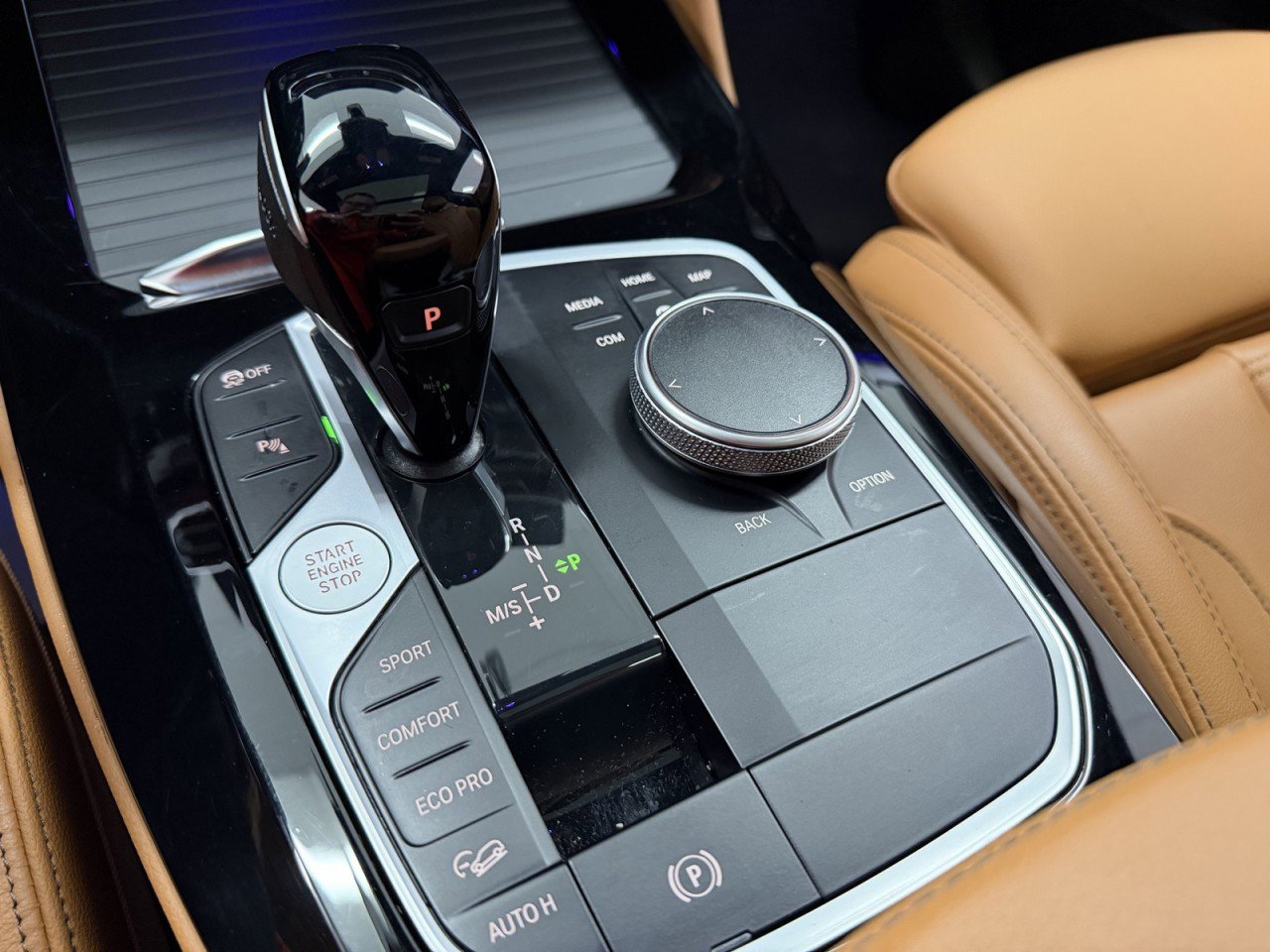 Used 2024 BMW X4 M40i w/ Premium Package image 28