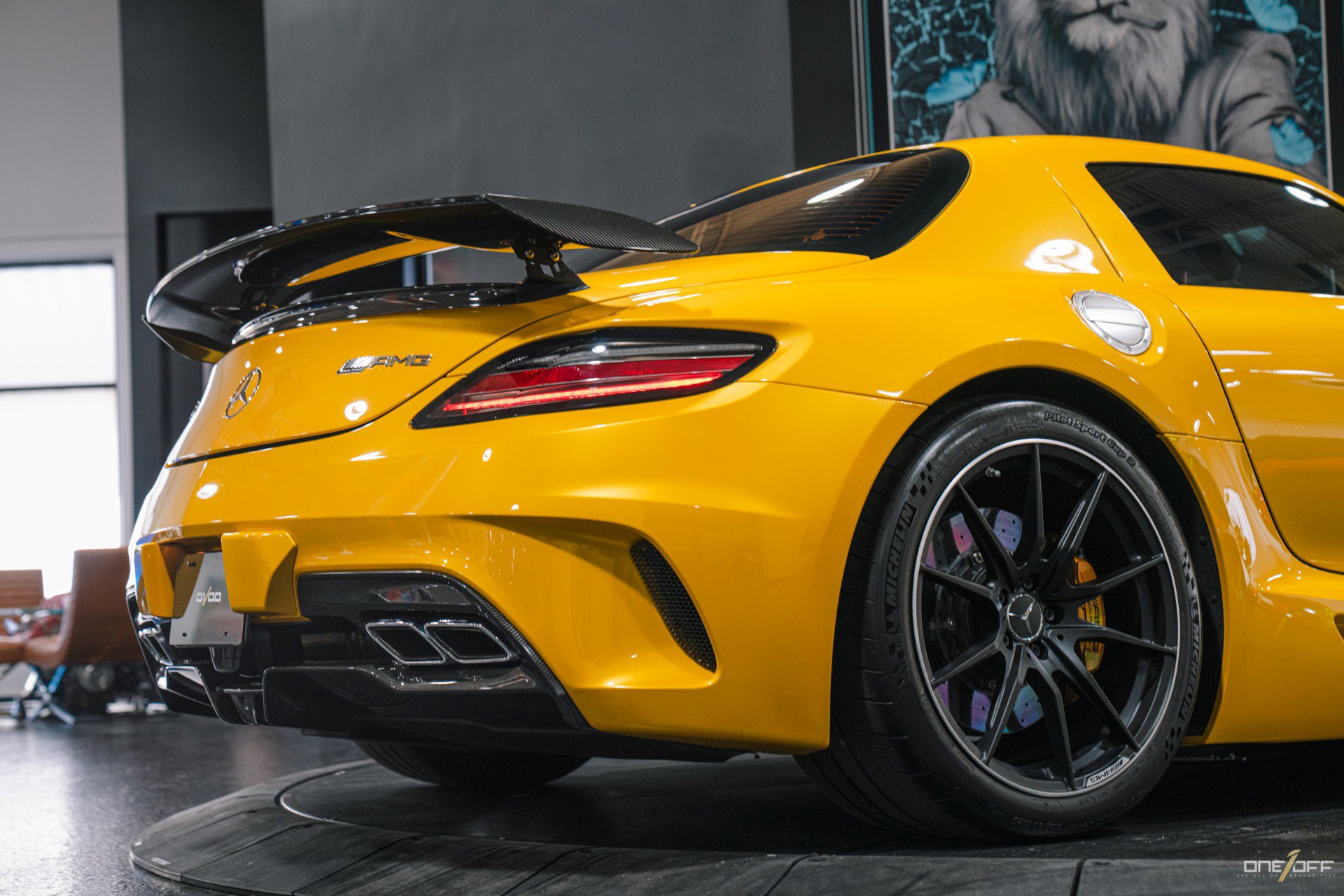 Used 2014 Mercedes-Benz SLS AMG Black Series image 4