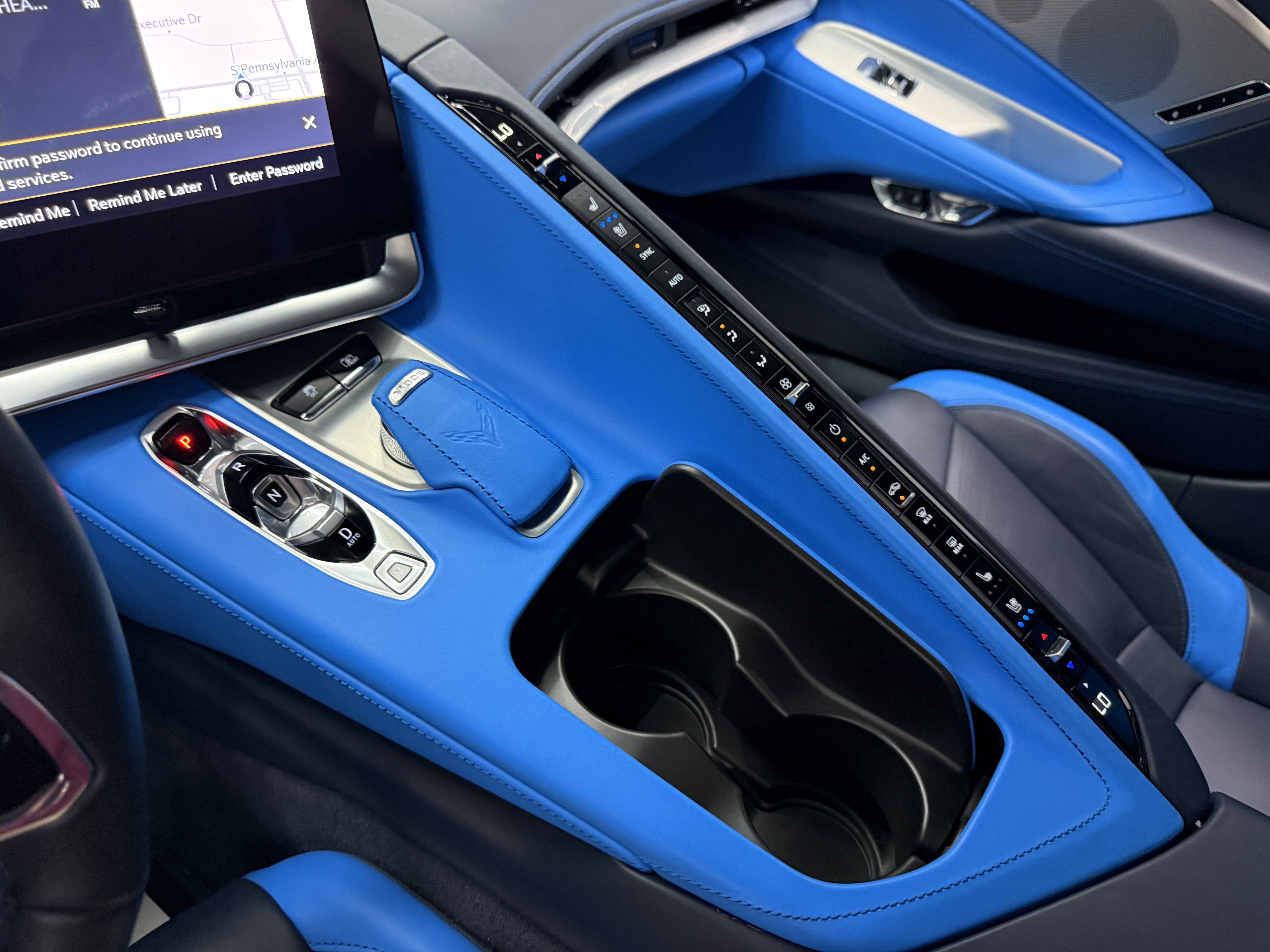 Used 2023 Chevrolet Corvette Stingray Premium Conv w/ 3LT RWD image 22