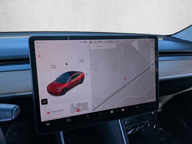 Used 2018 Tesla Model 3 Long Range image 11