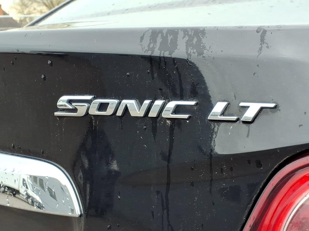 Used 2016 Chevrolet Sonic LT FWD image 25
