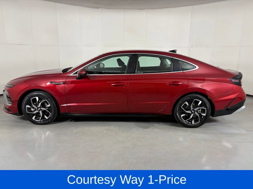 Used 2025 Hyundai Sonata SEL FWD image 6