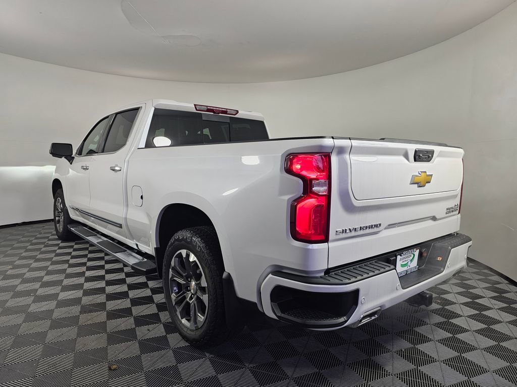 Used 2025 Chevrolet Silverado 1500 High Country w/ Technology Package image 5