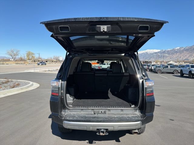 Used 2021 Toyota 4Runner TRD Off-Road Premium w/ Moonroof Package AWD/4WD image 30