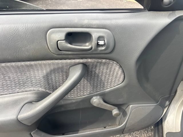 Used 2000 Honda Civic VP image 1