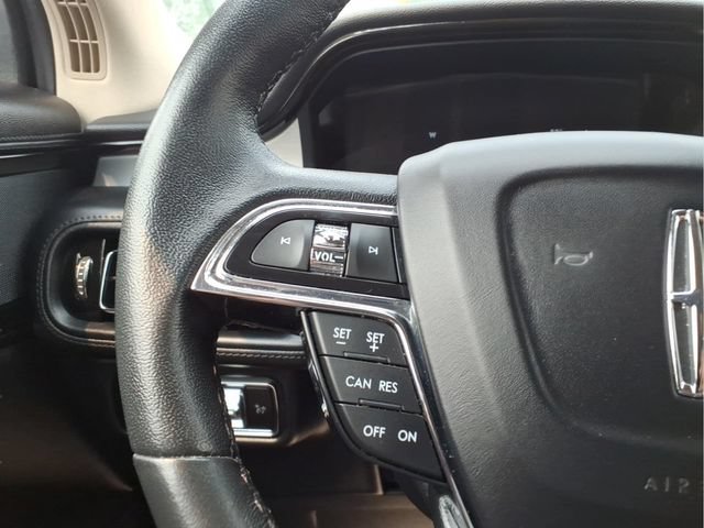 Used 2023 Lincoln Nautilus FWD image 14