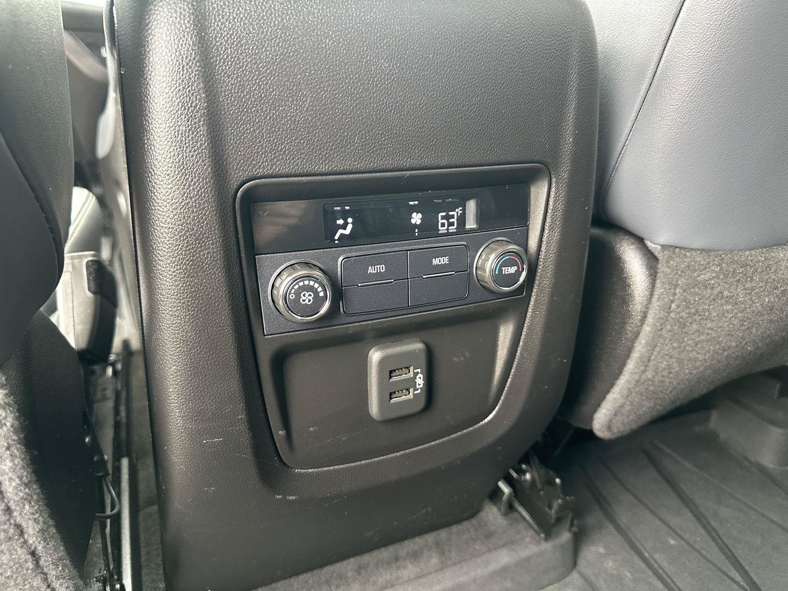 Used 2019 Buick Enclave Essence FWD image 32