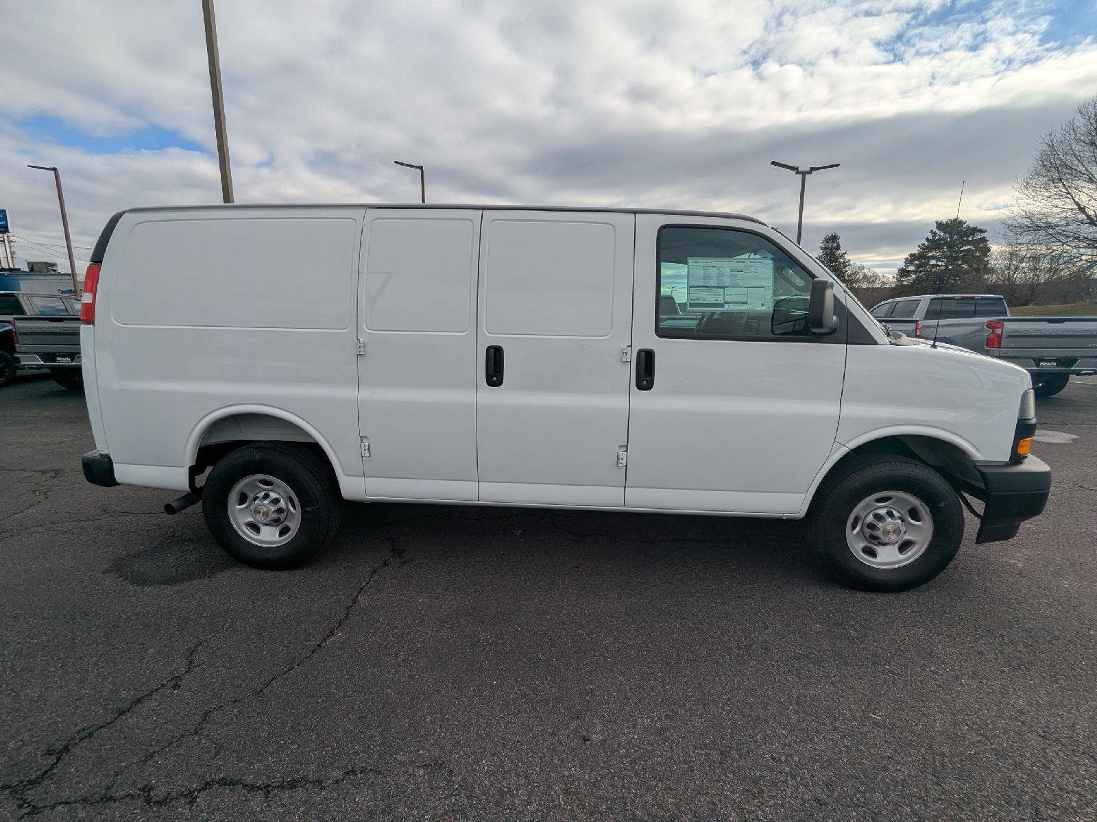 New 2025 Chevrolet Express 2500 w/ Driver Convenience Package image 15