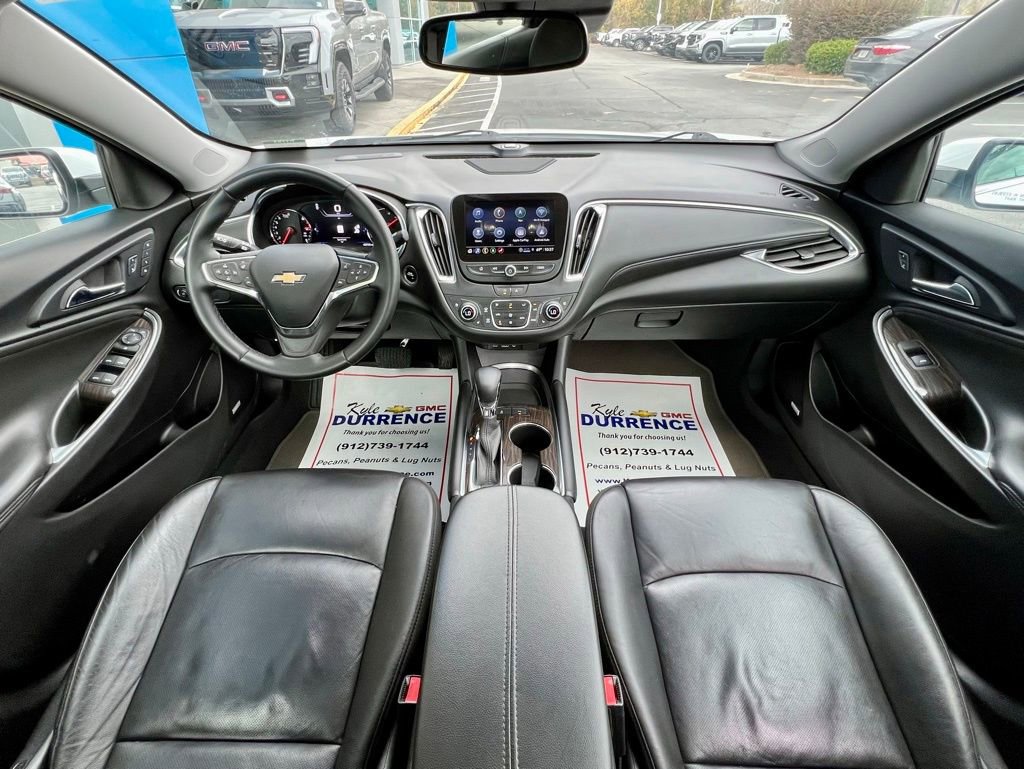 Used 2024 Chevrolet Malibu LT image 2