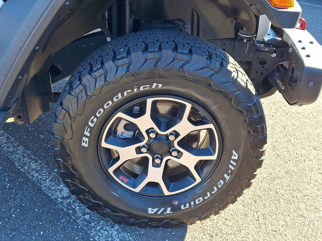 Used 2022 Jeep Wrangler Unlimited Rubicon w/ Steel Bumper Group image 9