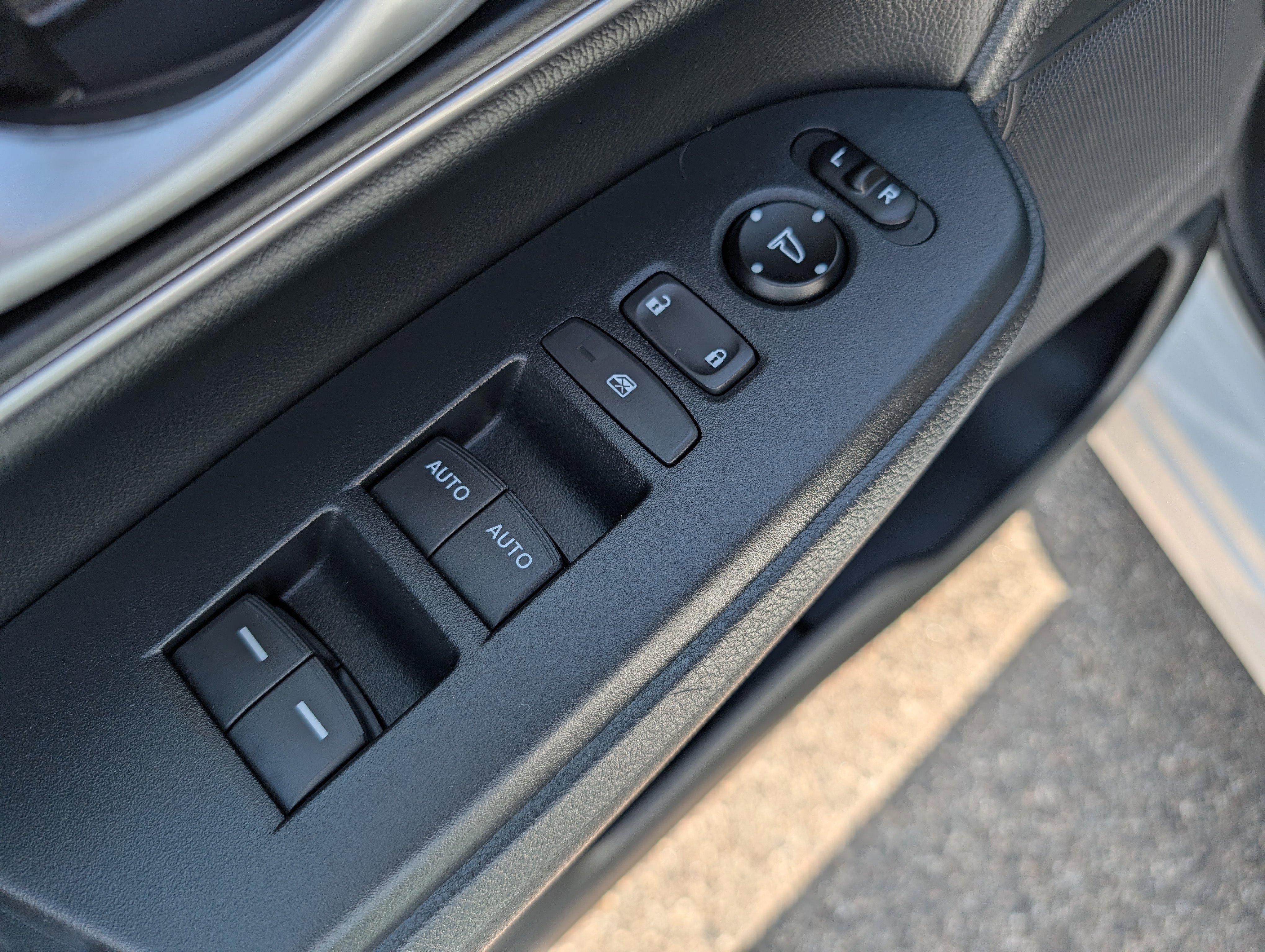 Used 2020 Honda CR-V EX-L image 25