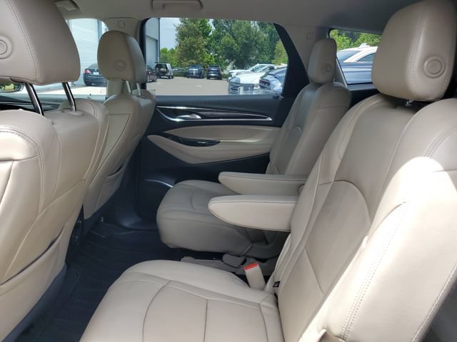 Used 2018 Buick Enclave Essence FWD image 10