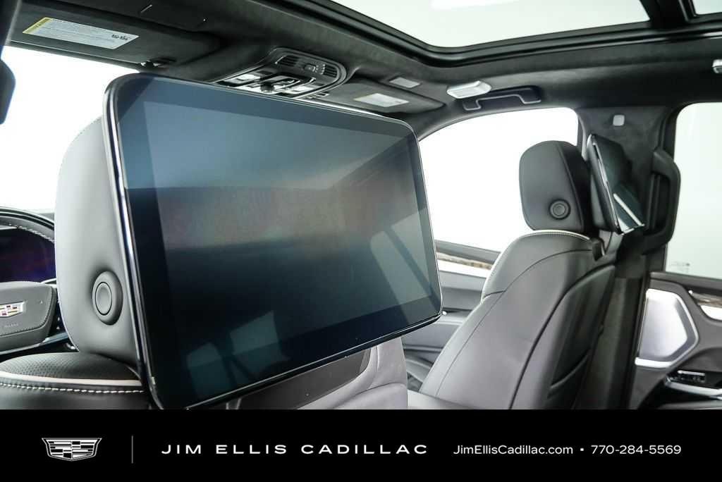 Used 2026 Cadillac Escalade ESV Platinum Sport w/ LPO, ONYX Package AWD/4WD image 19