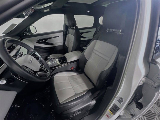 Used 2023 Land Rover Range Rover Evoque R-Dynamic S image 9