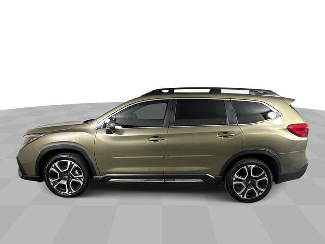 Used 2023 Subaru Ascent Limited AWD/4WD image 5