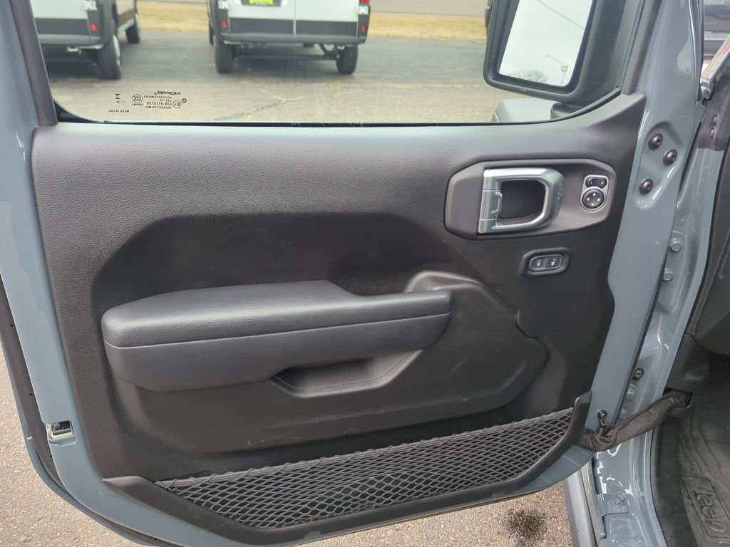 Used 2025 Jeep Wrangler Unlimited Sport S 4xe image 38