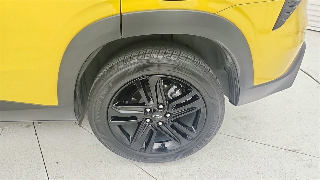 Used 2024 Chevrolet Trax ACTIV w/ Driver Confidence Package image 28