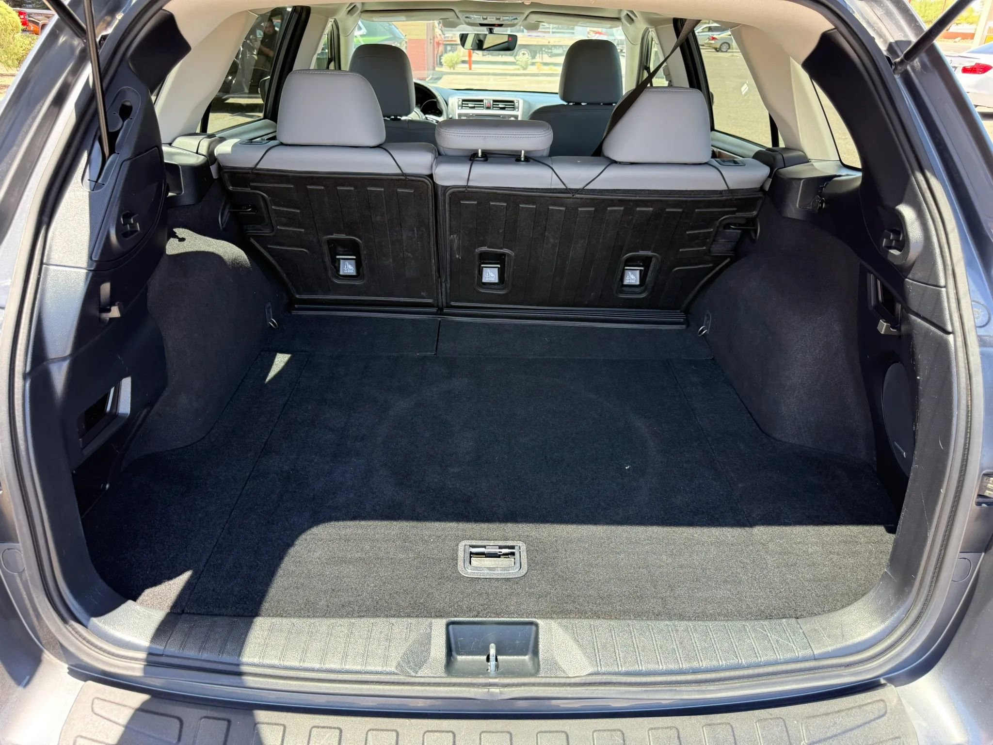 Used 2018 Subaru Outback 3.6R Limited AWD/4WD image 45