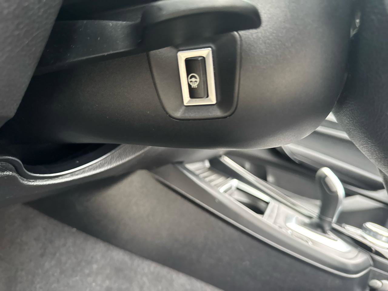 Used 2018 BMW 230i xDrive Convertible image 28