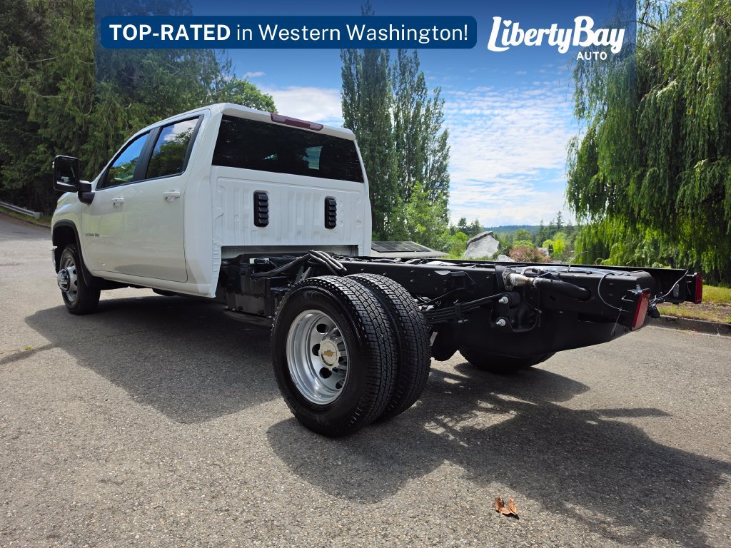 Used 2025 Chevrolet Silverado 3500 LT w/ Convenience Package AWD/4WD image 7