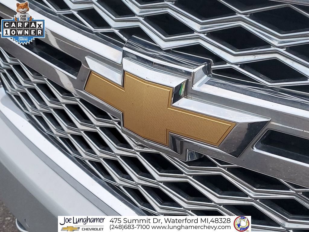 Used 2019 Chevrolet Suburban LT w/ LT Signature Package image 34