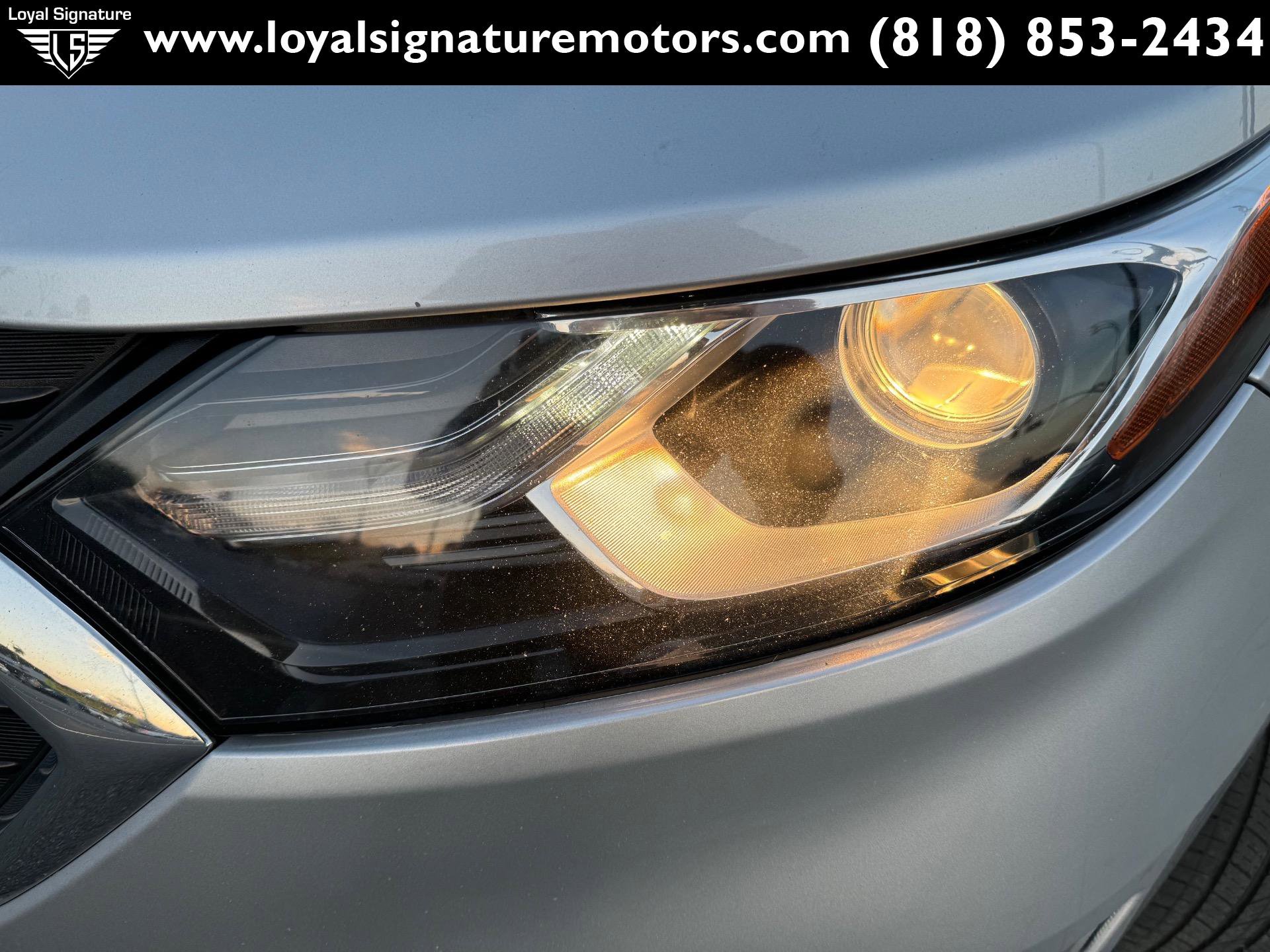 Used 2020 Chevrolet Equinox LS w/ LS Convenience Package image 34