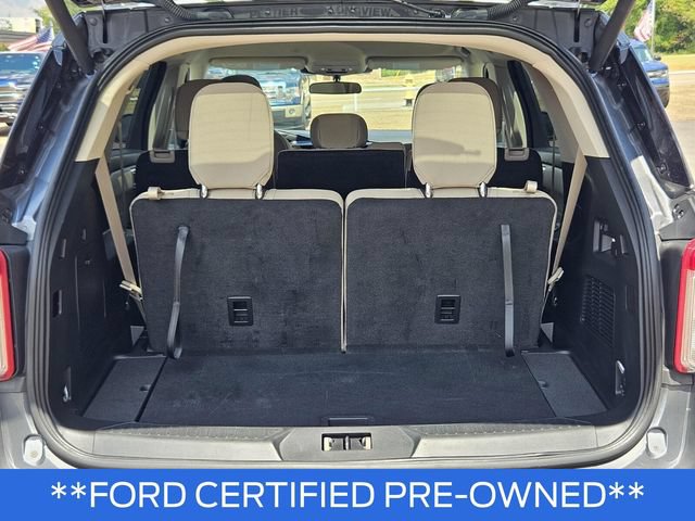 Used 2023 Ford Explorer XLT AWD/4WD image 9