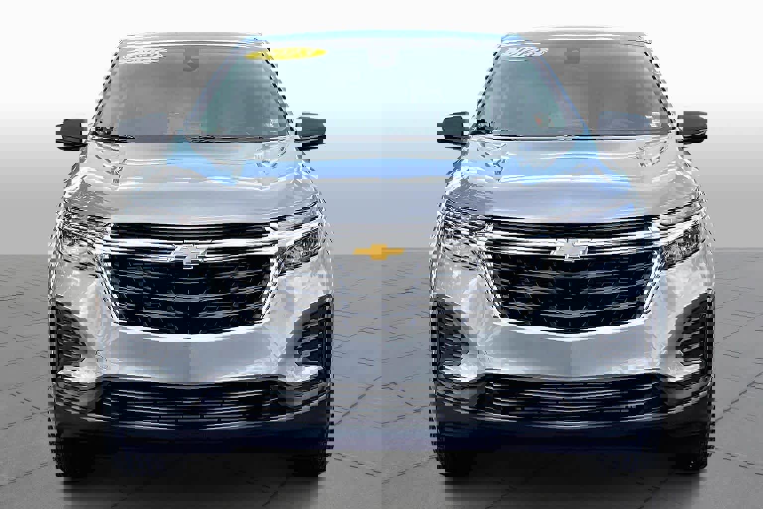 Used 2023 Chevrolet Equinox LS w/ LS Convenience Package FWD image 4