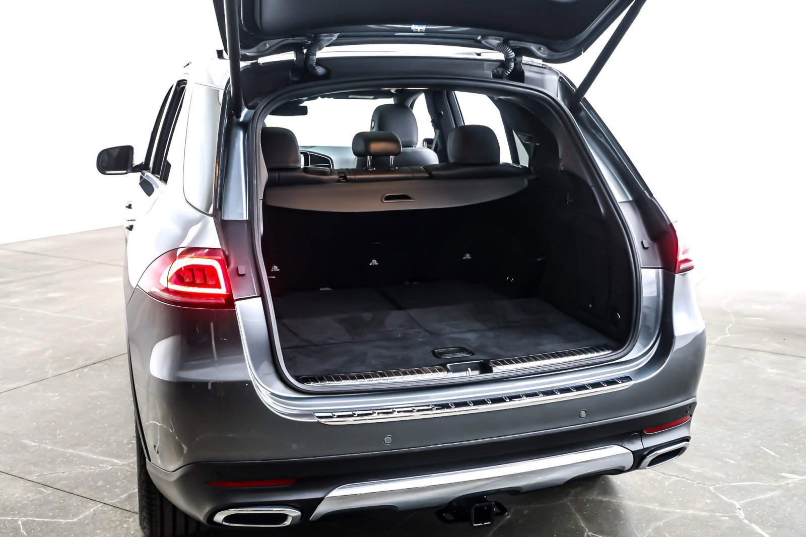 Certified 2023 Mercedes-Benz GLE 350 4MATIC w/ 3rd Row Seat Package image 25