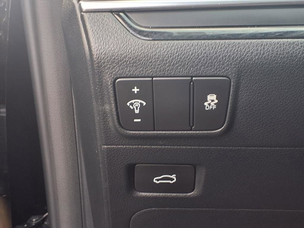 Used 2026 Kia K5 GT-Line w/ GT-Line Red Interior Package image 6