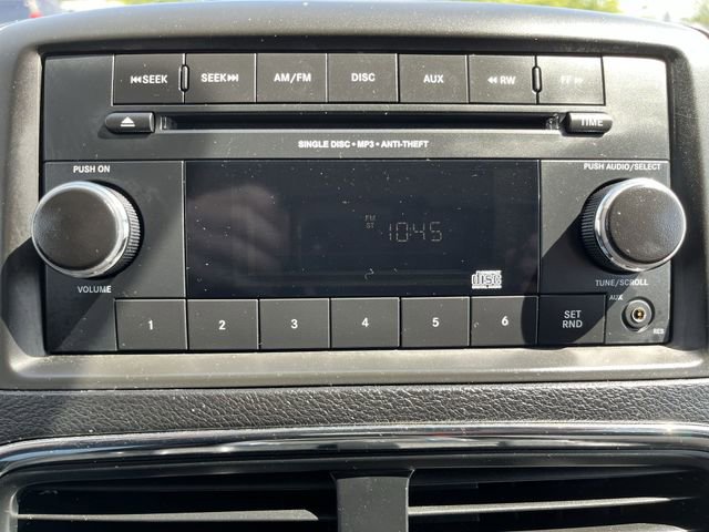 Used 2014 Dodge Grand Caravan SXT FWD image 14