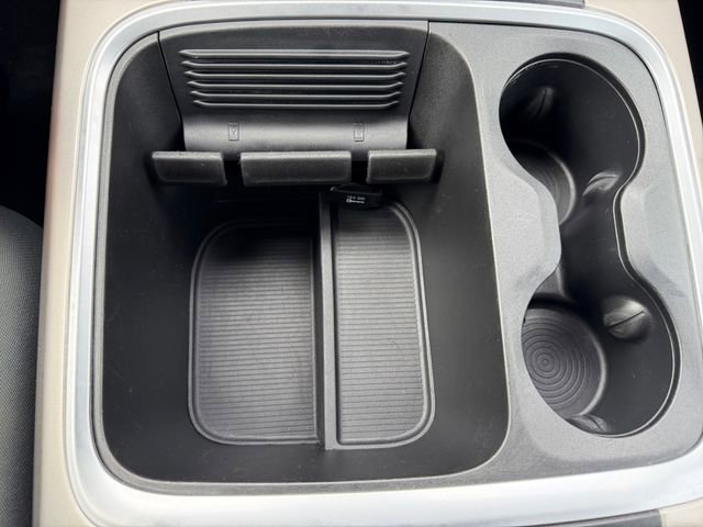 Used 2017 RAM 1500 Classic SLT w/ SLT Plus D←cor Group image 25