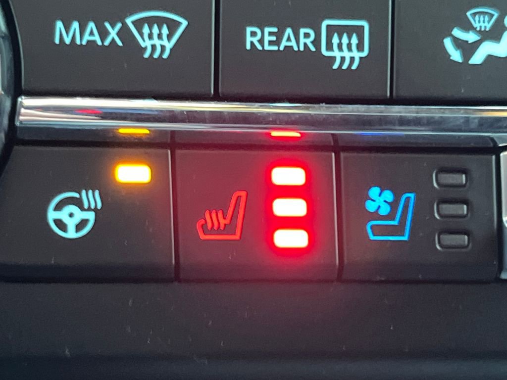 Used 2024 Ford F350 Platinum image 19