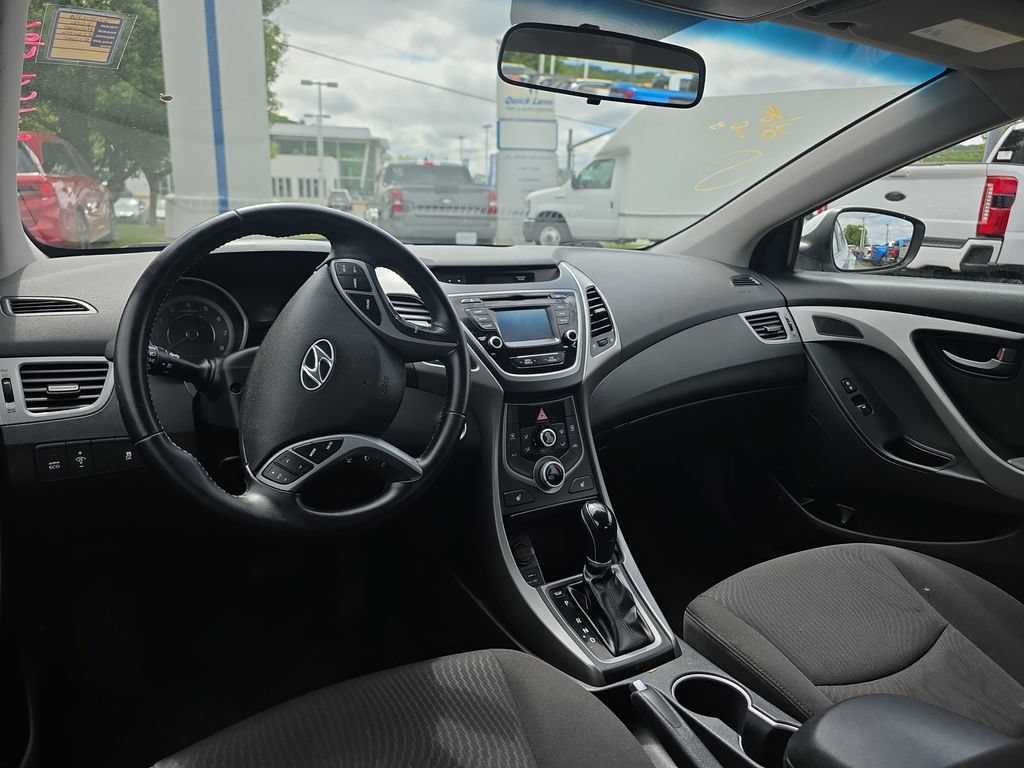 Used 2016 Hyundai Elantra Value Edition FWD image 18