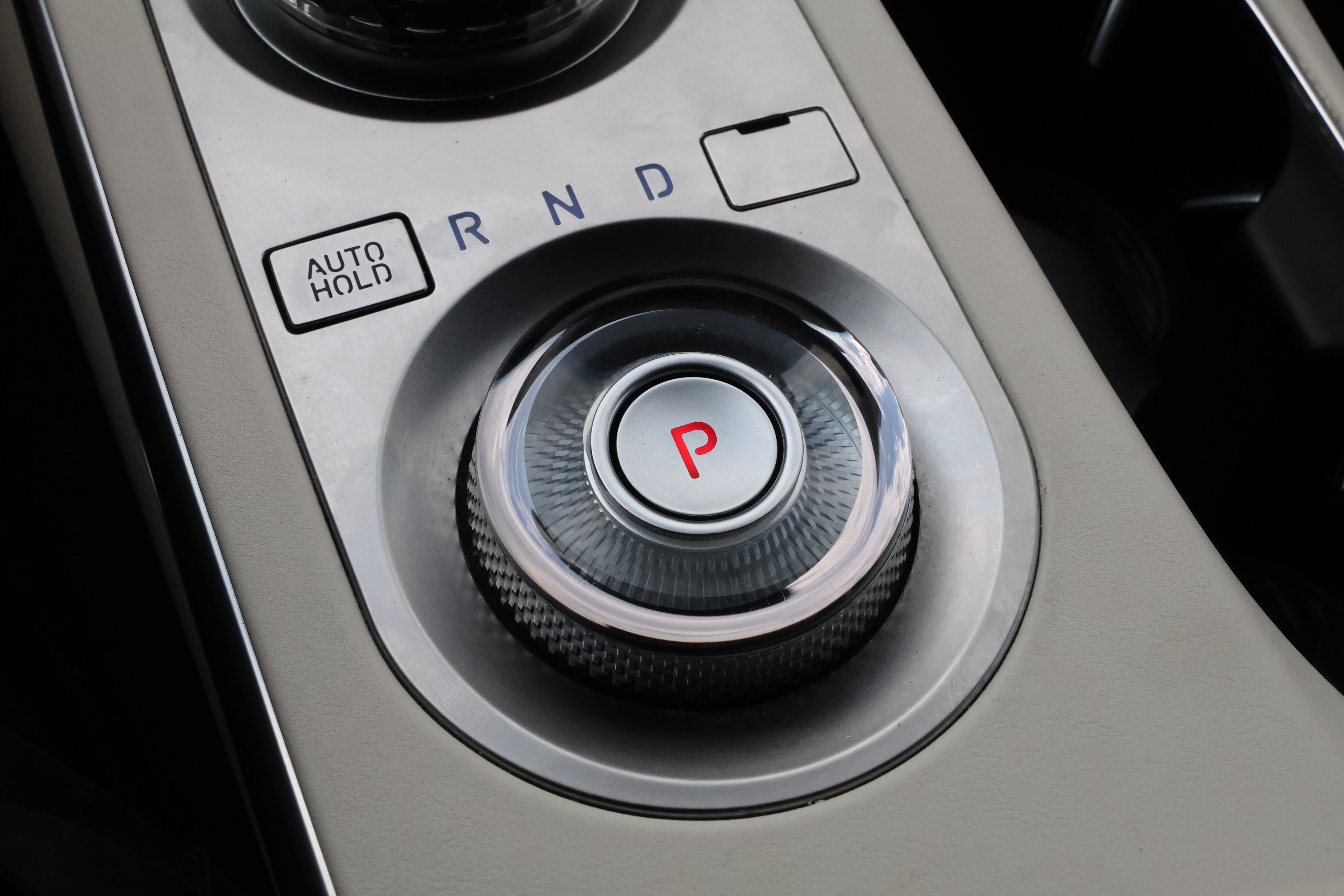 Used 2023 Genesis Electrified GV70 AWD/4WD image 30