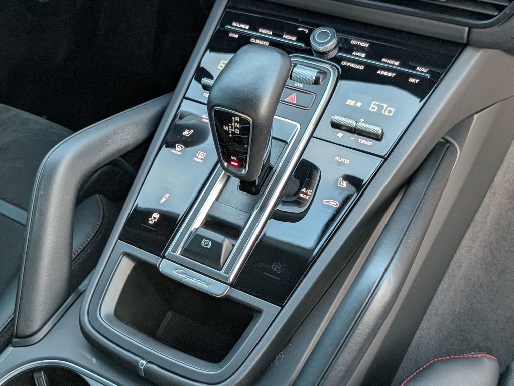 Certified 2022 Porsche Cayenne GTS image 15