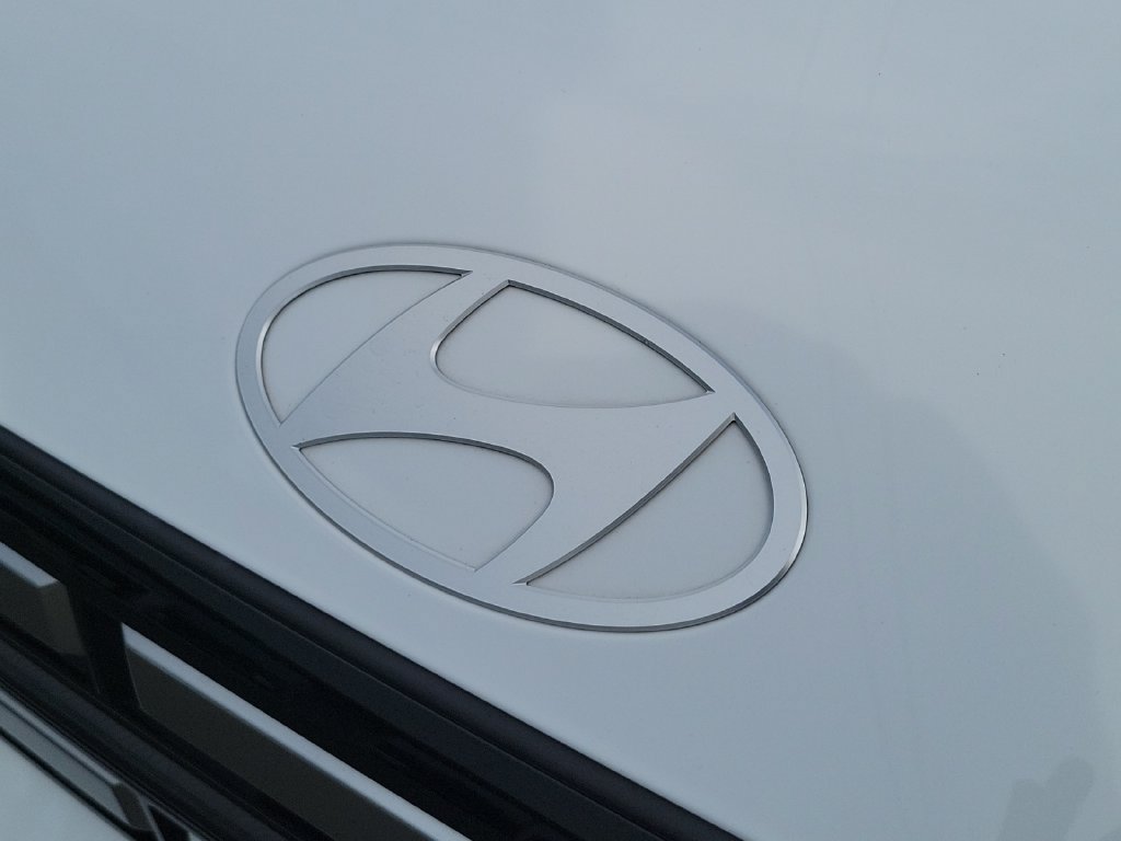 Used 2025 Hyundai Santa Fe SEL FWD image 31