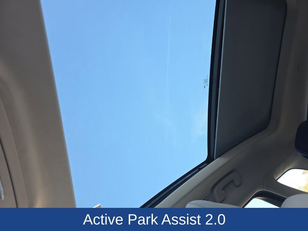 Used 2022 Lincoln Corsair Grand Touring w/ Elements Technology Bundle image 11