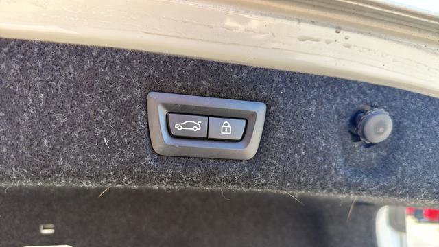 Used 2022 BMW 530i w/ Convenience Package image 10